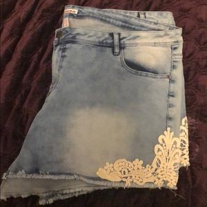 BONGO size 24 denim shorts